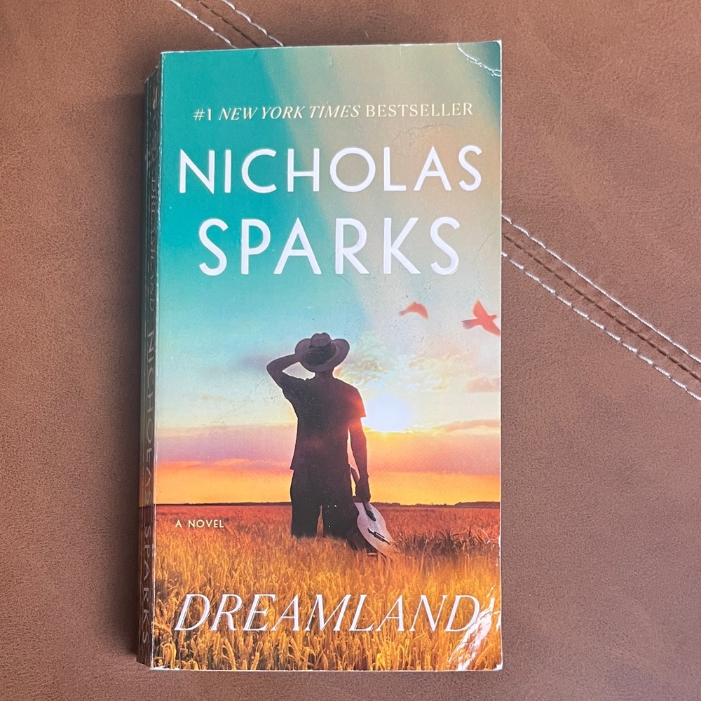 Dreamland by Nicholas Sparks Paperback